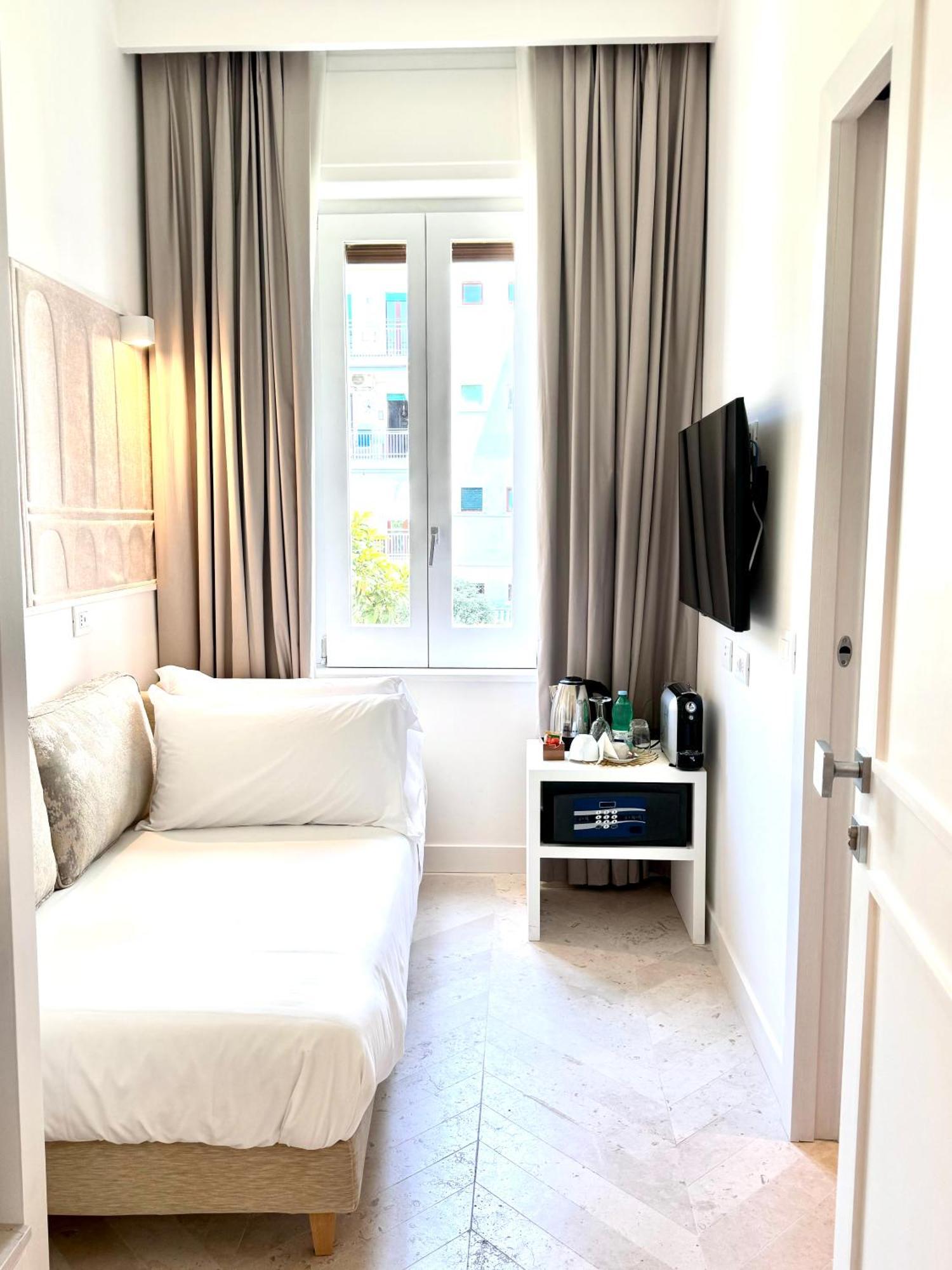 Diff'Rent Souls Rooms - Luxury Accomodation Сорренто Екстер'єр фото