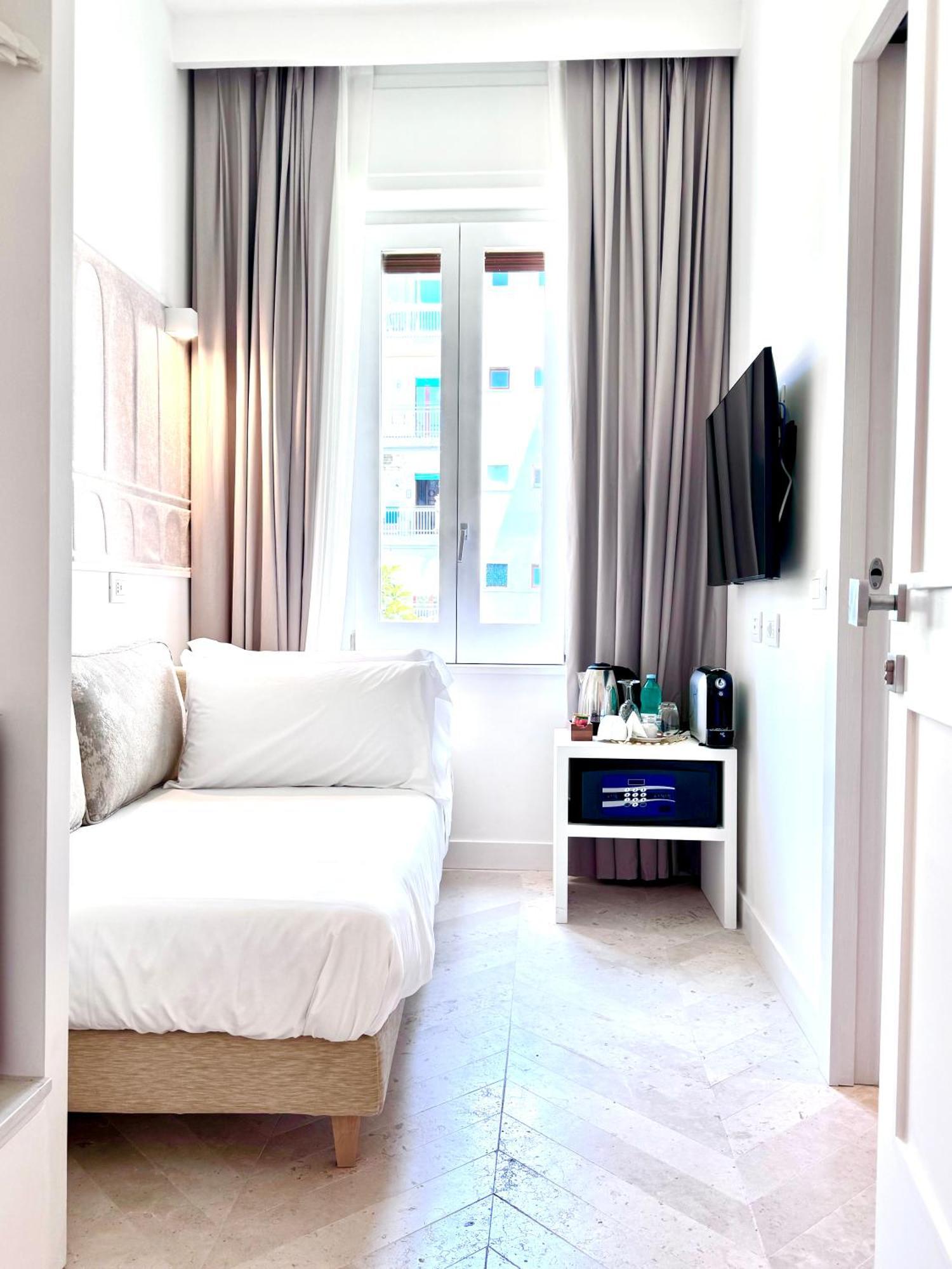 Diff'Rent Souls Rooms - Luxury Accomodation Сорренто Екстер'єр фото