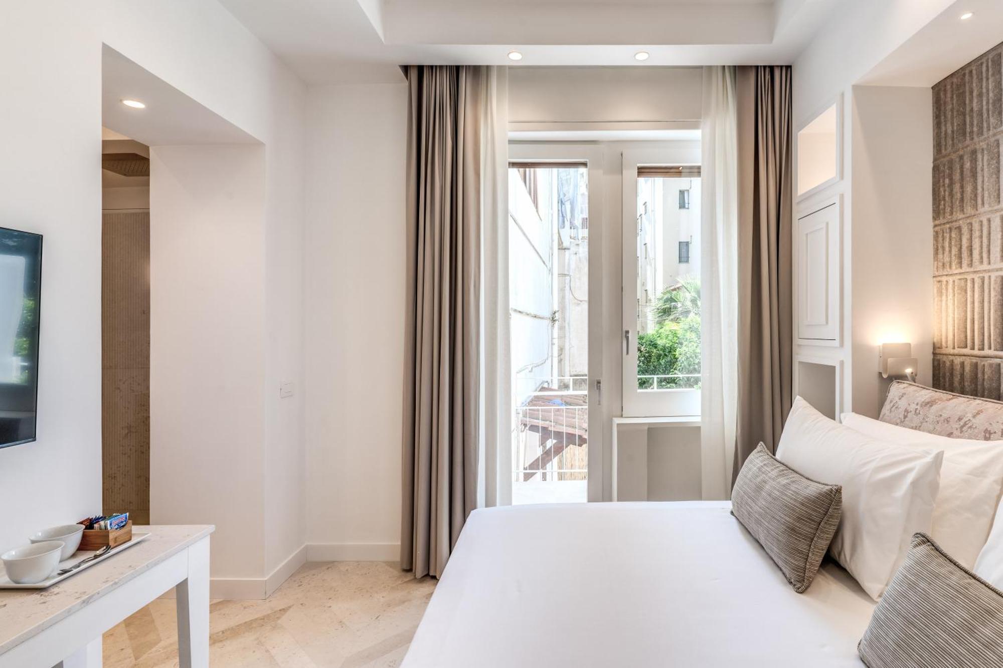 Diff'Rent Souls Rooms - Luxury Accomodation Сорренто Екстер'єр фото